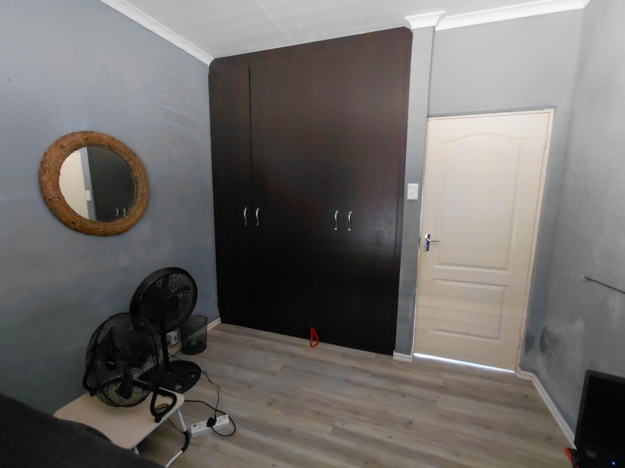 2 Bedroom Property for Sale in Campher Park Eastern Cape